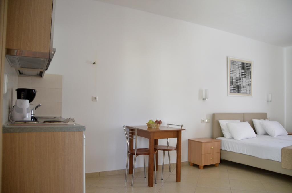 Appartement Alex Mike à Agia Anna  Extérieur photo